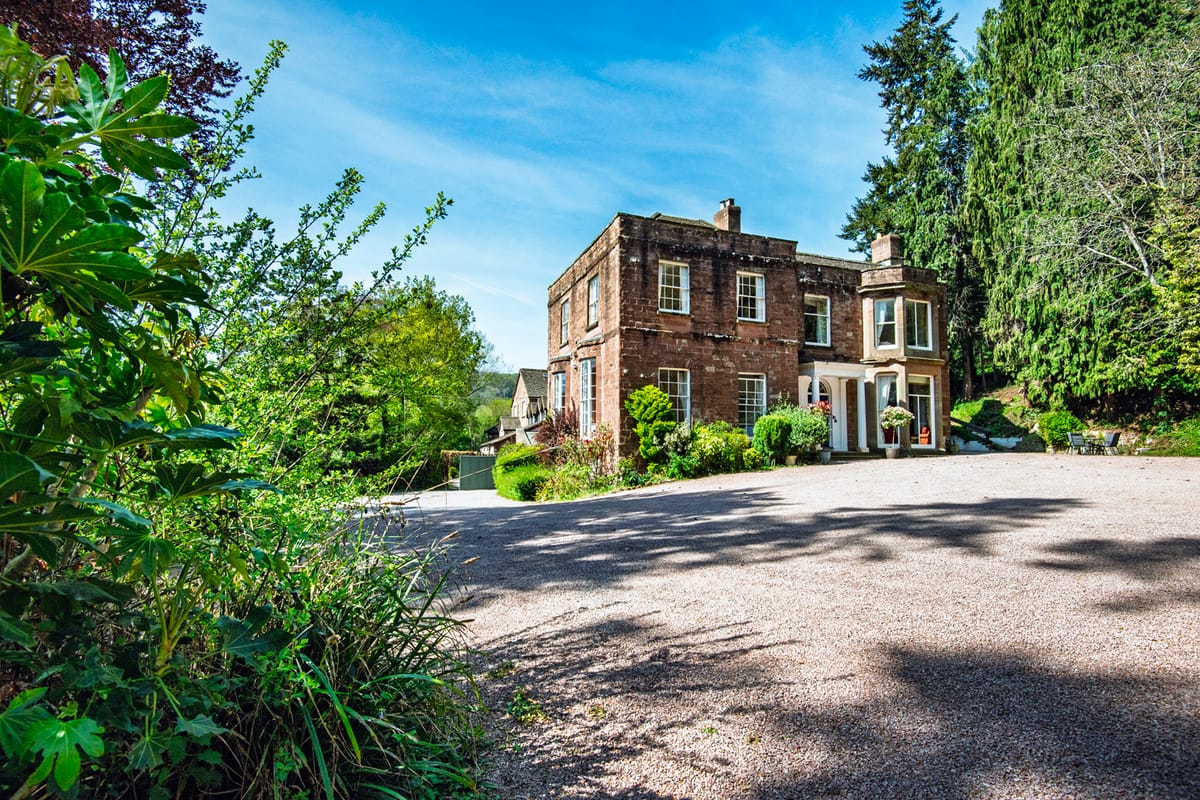 Hope Mansell Hall set in stunning grounds