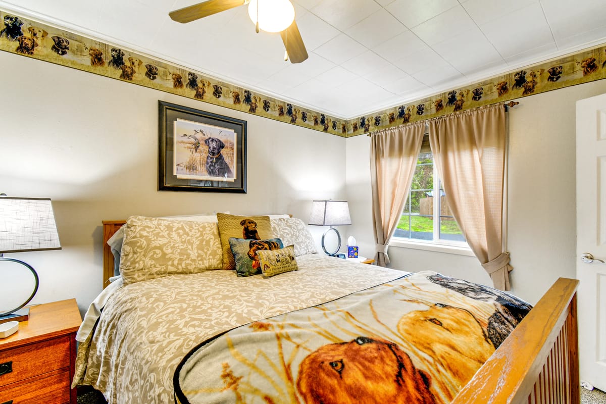 The Cedar Gable, Forks WA: a cozy base for Olympic National Park