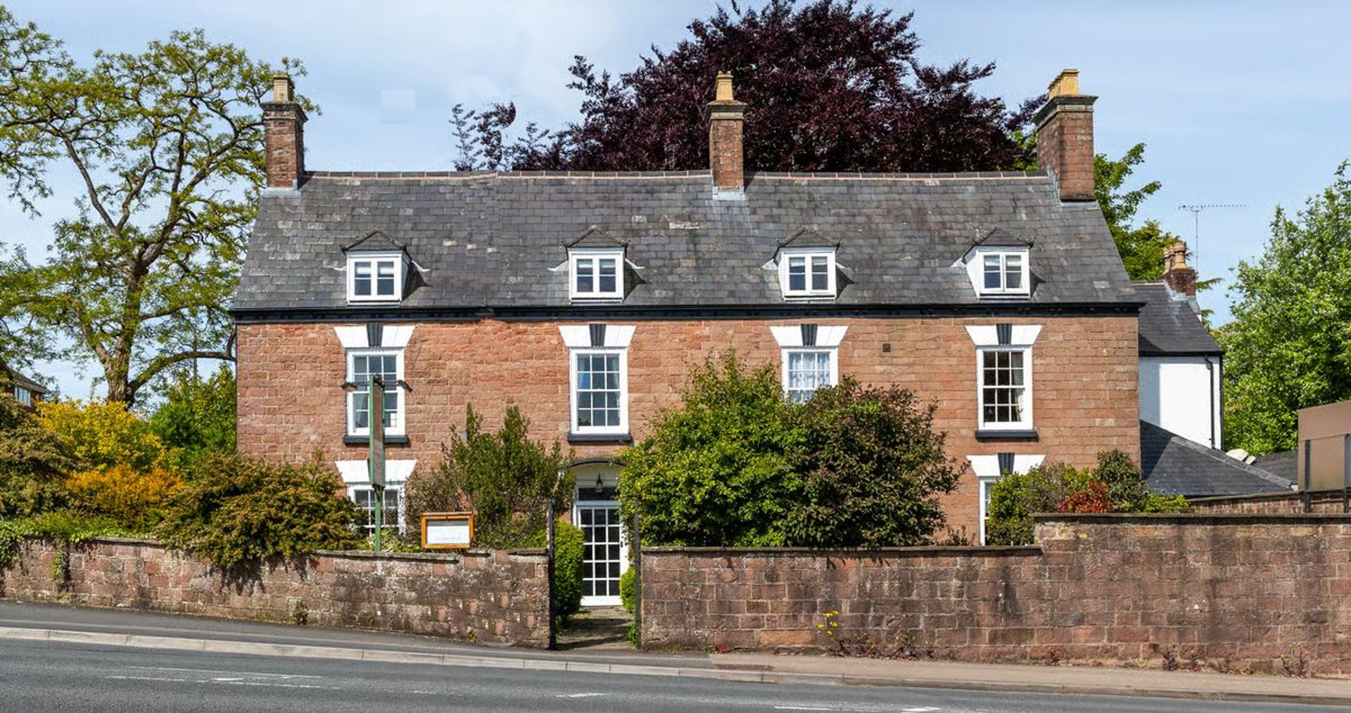 Forest House in Coleford - Forest of Dean best place to visit for a late summer holiday, with a free Hot Tub!