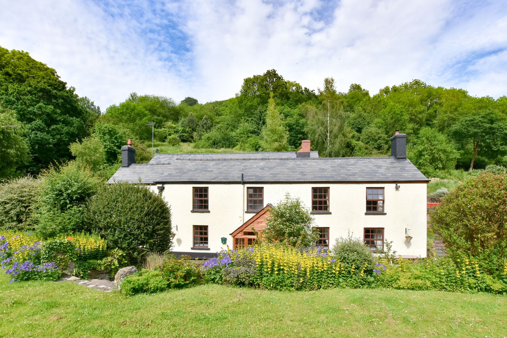 The Anchor nestled in the valley of the Forest of Dean Lydbrook www.bhhl.co.uk